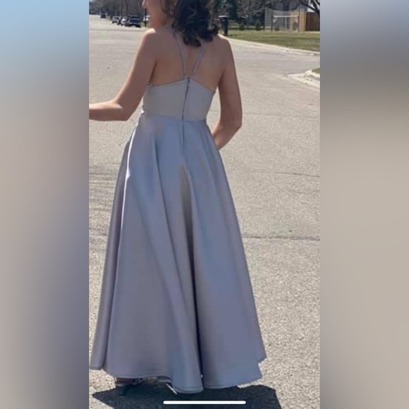 Prom dress - Picture 2 of 4